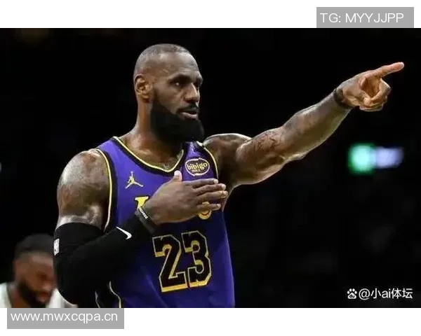 詹姆斯夫妇亲临现场支持洛杉矶道奇队精彩比赛未赴客场