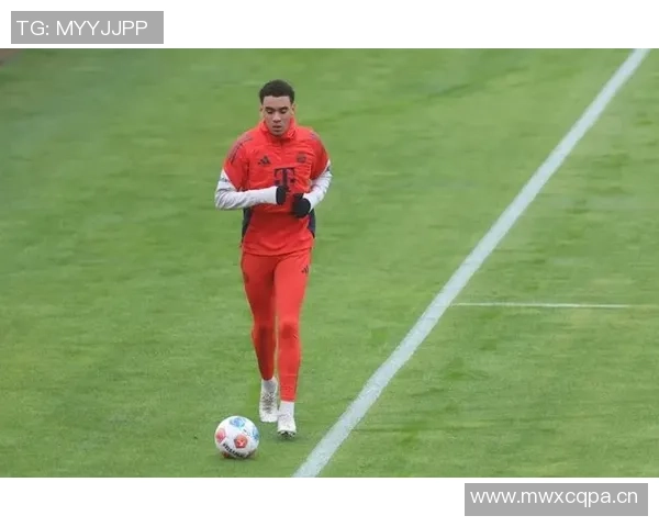 穆西亚拉冬歇期积极加练预计本月下旬重返赛场展现实力